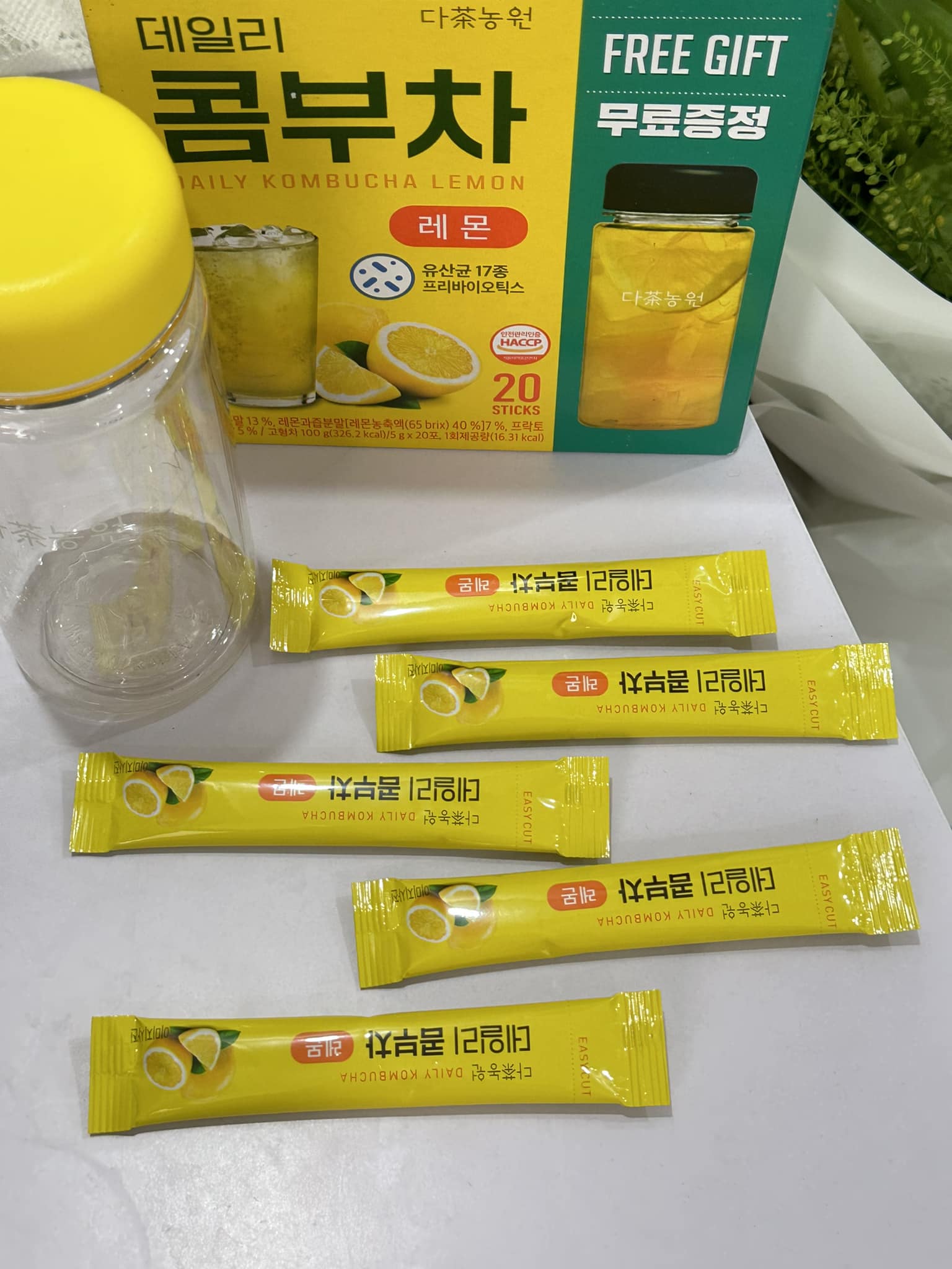 Trà KOMBUCHA Vị Chanh Vàng